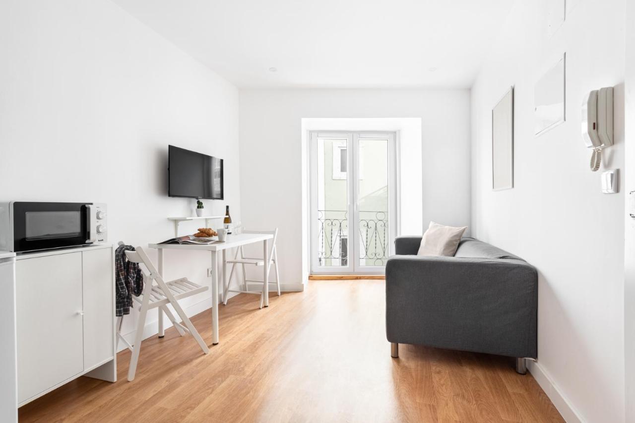Altido Elegant Apartments Moments From Carmo Convent, In Bairro Alto Lisbon Exterior photo